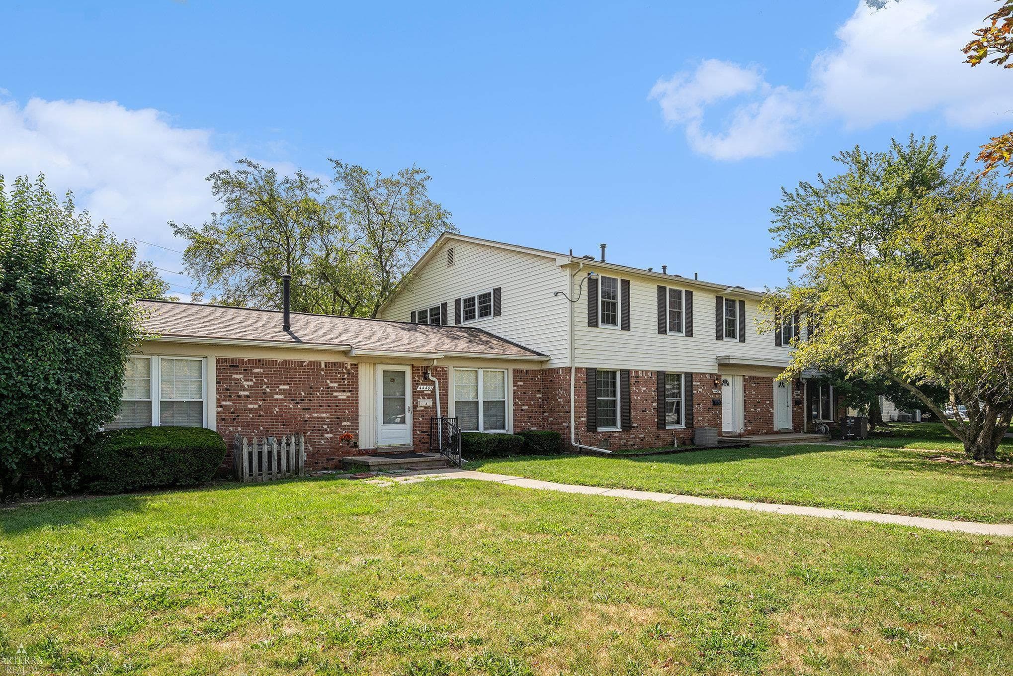 44409 Newburyport Drive