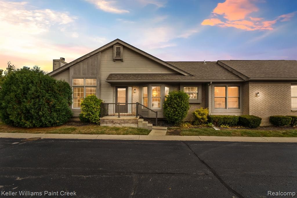 2503 Westmont Circle