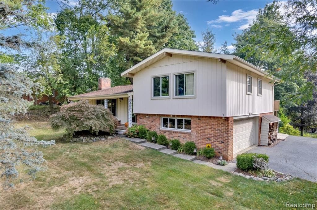 2771 Hillendale Drive