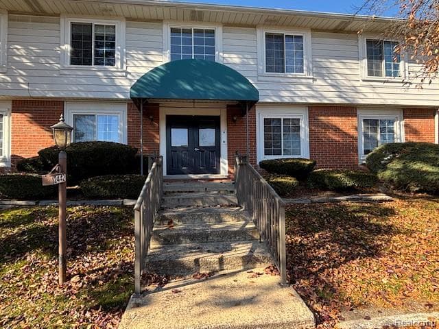 2442 Mulberry Square