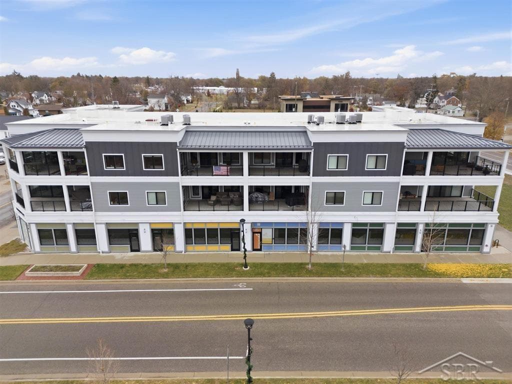 201 E Ellsworth Street 302