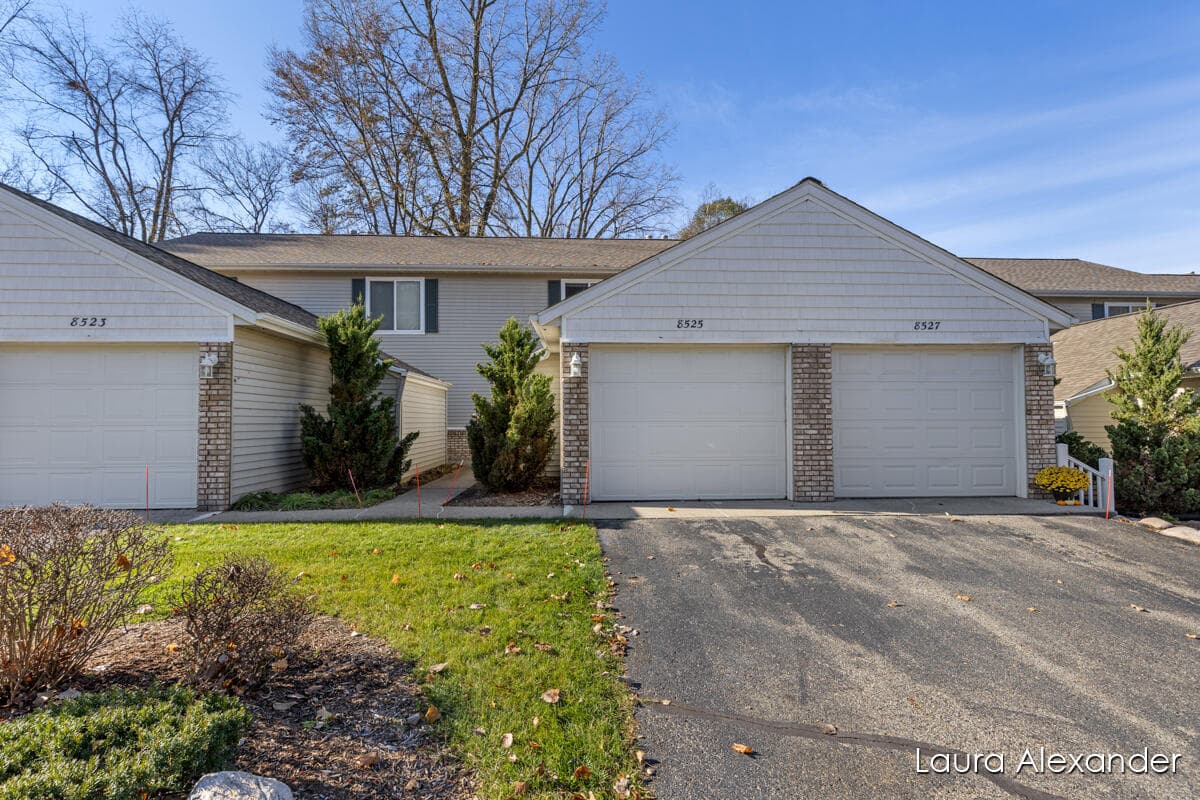 8525 Courtland Drive