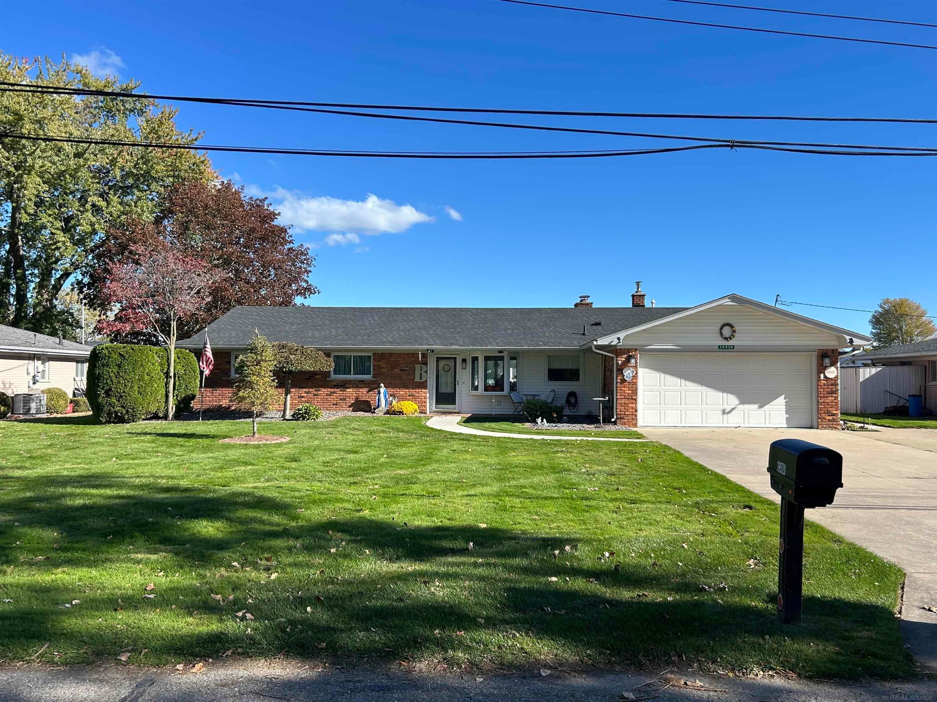 39520 Venetian Drive