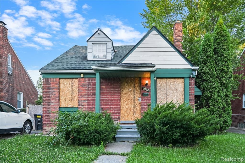 11042 Peerless Street