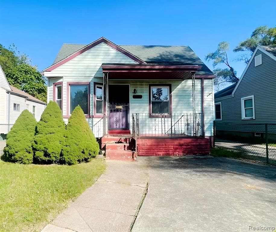 11380 Plainview Avenue