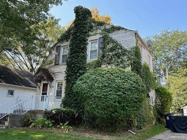 809 N DORCHESTER Avenue