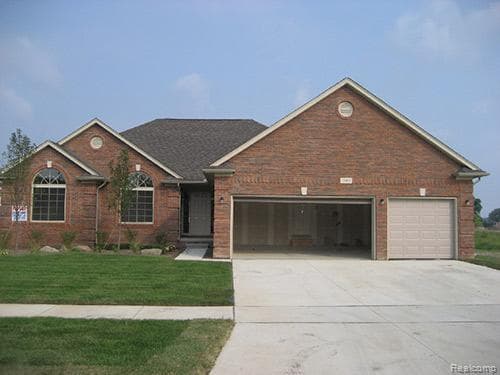 39229 Jefferson Avenue