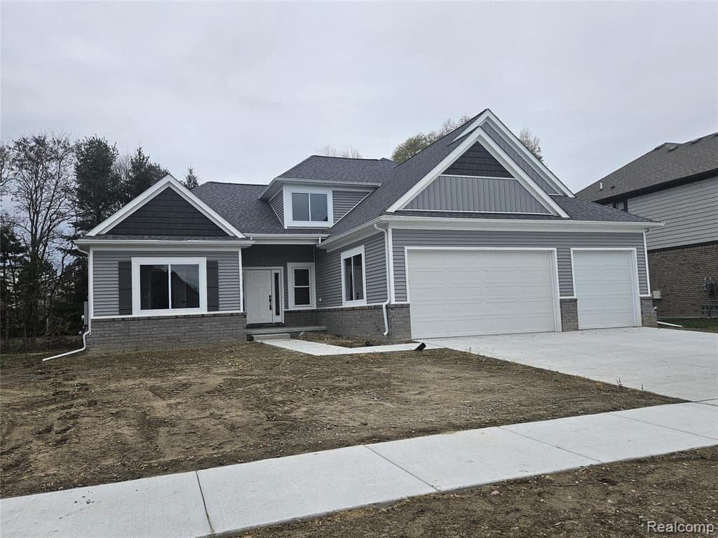 49287 London Bridge Drive