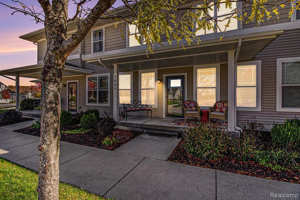 1627 Ashfield Street