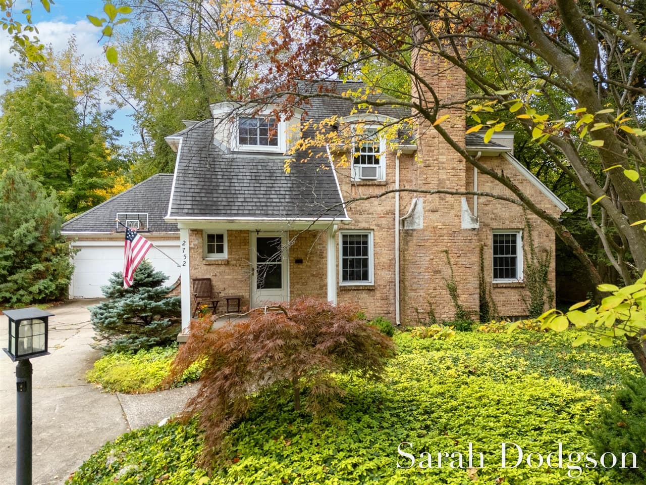 2752 Maplewood Drive