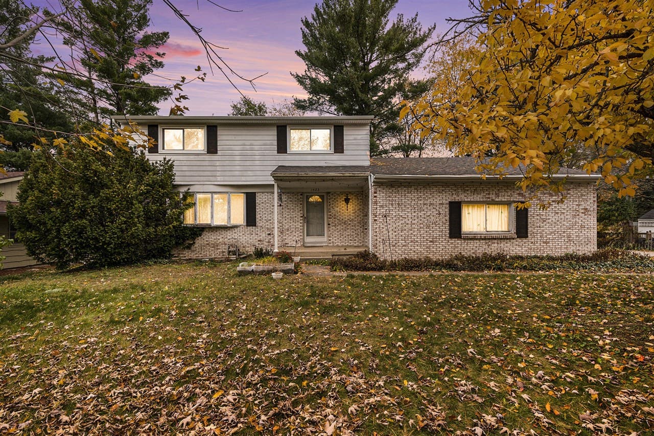 1423 Mapleview Street