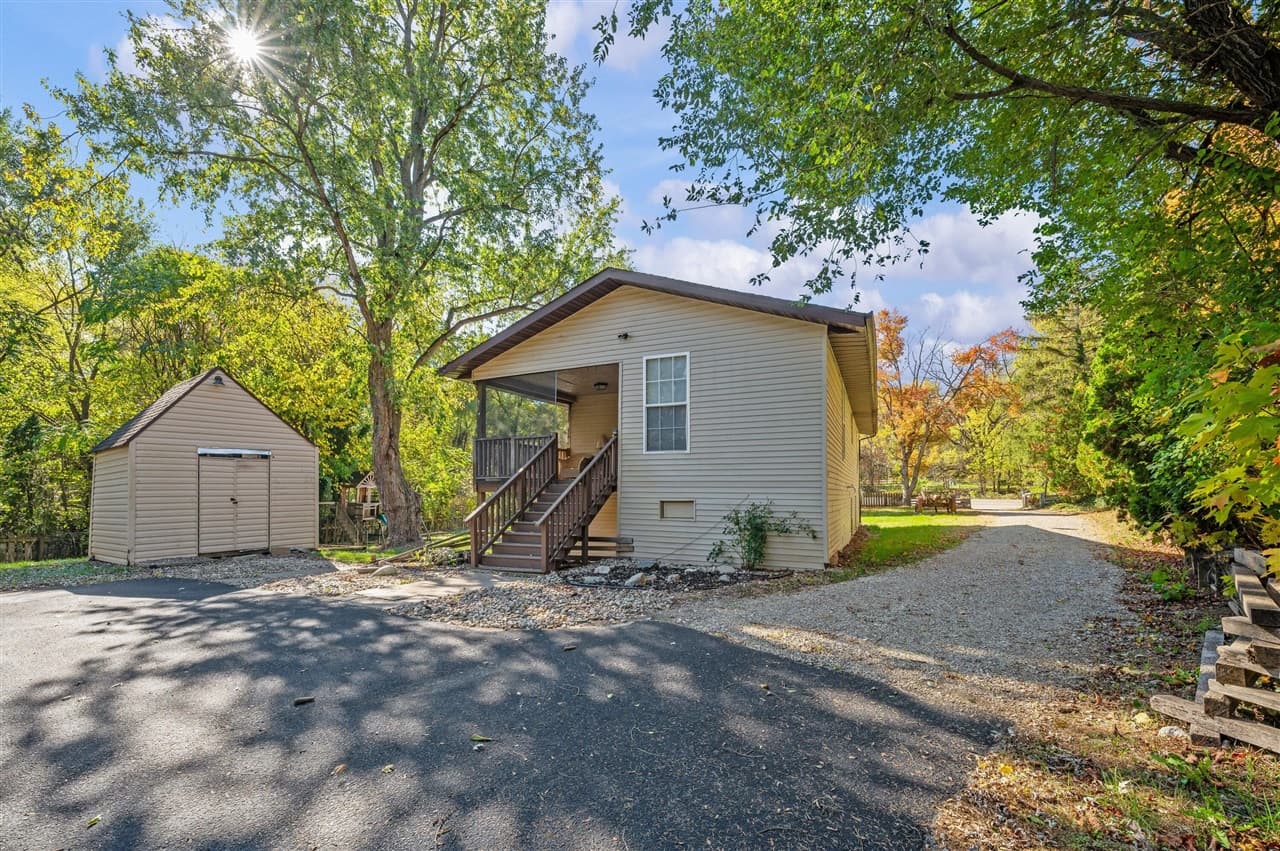 3119 N US Highway 31