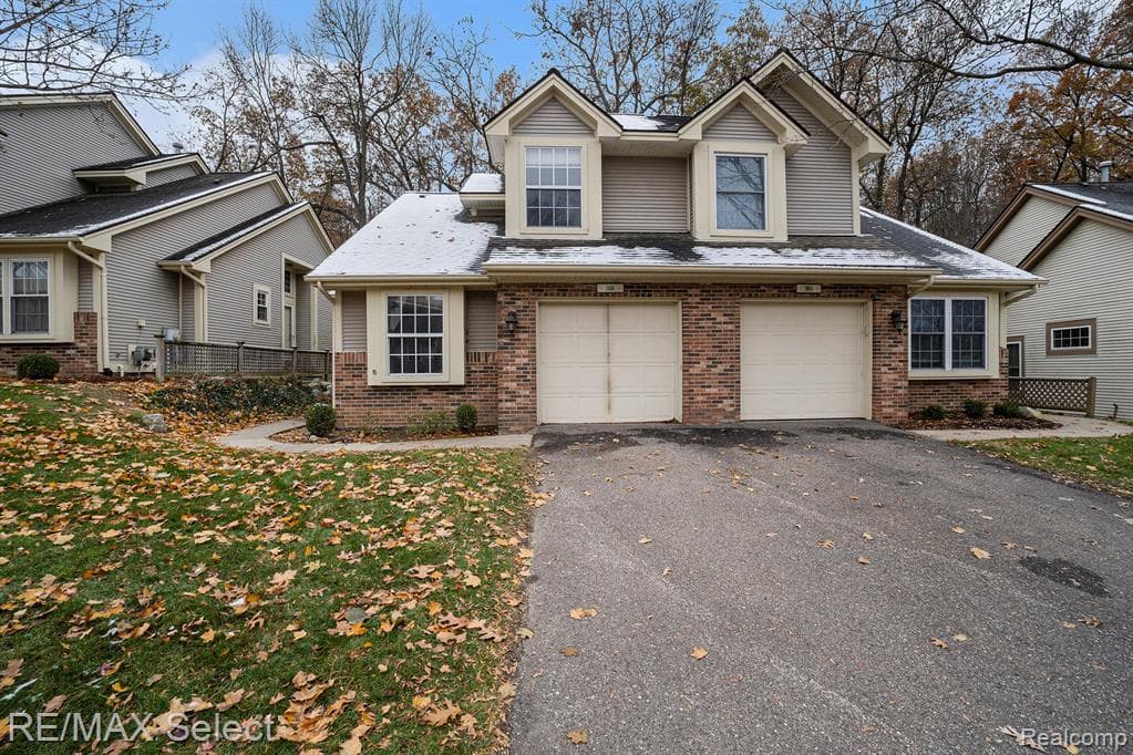 886 Whisperwood Trail