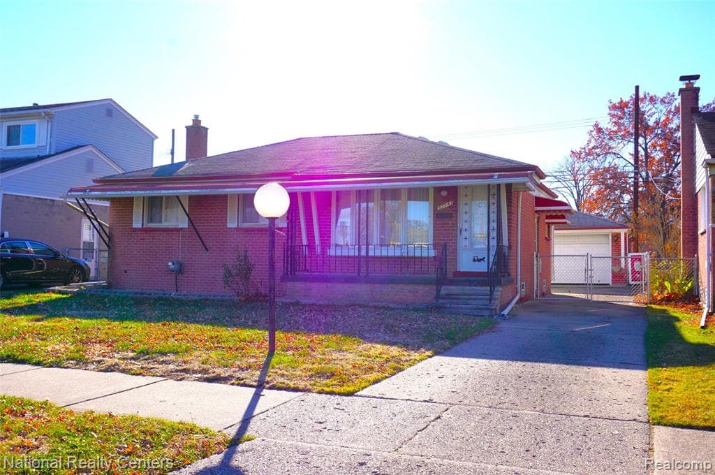 32547 Avondale Street