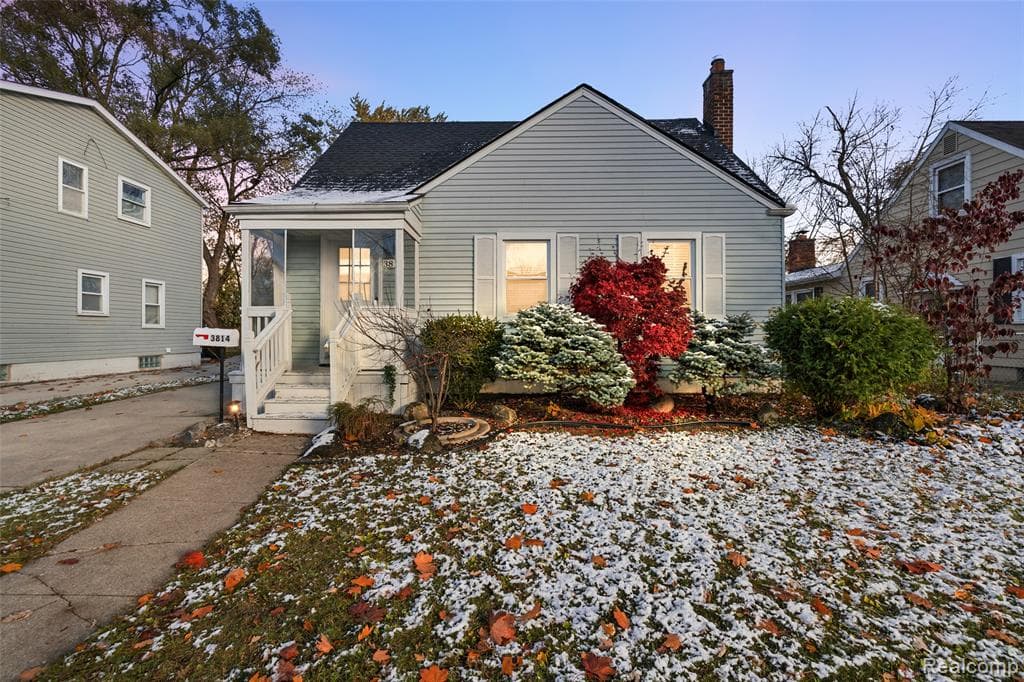 3814 Thomas Avenue