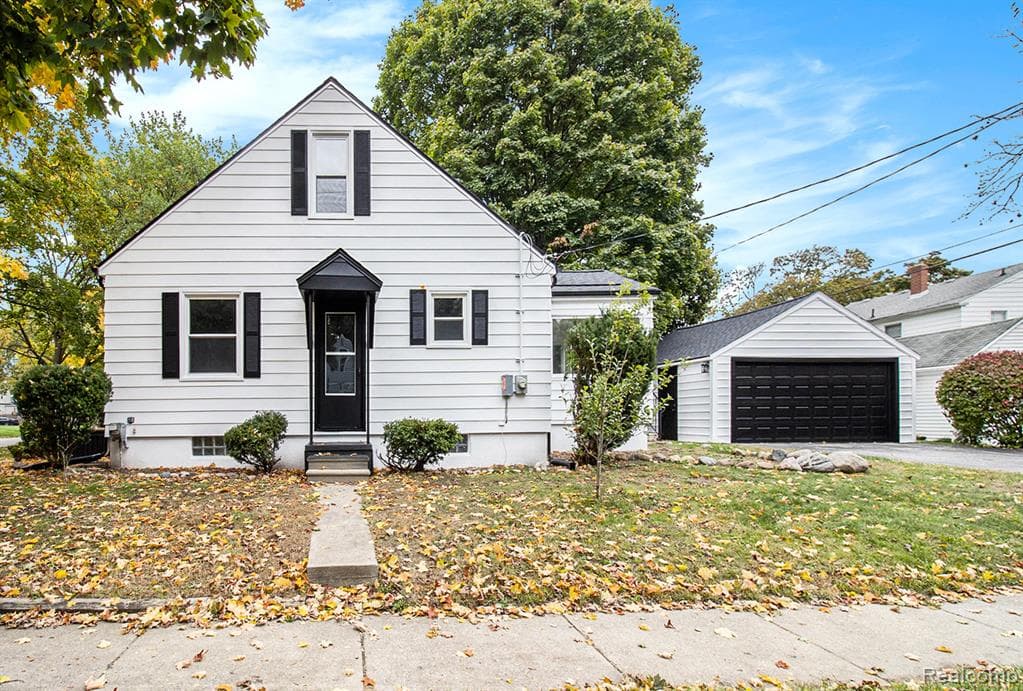 2202 Windemere Avenue