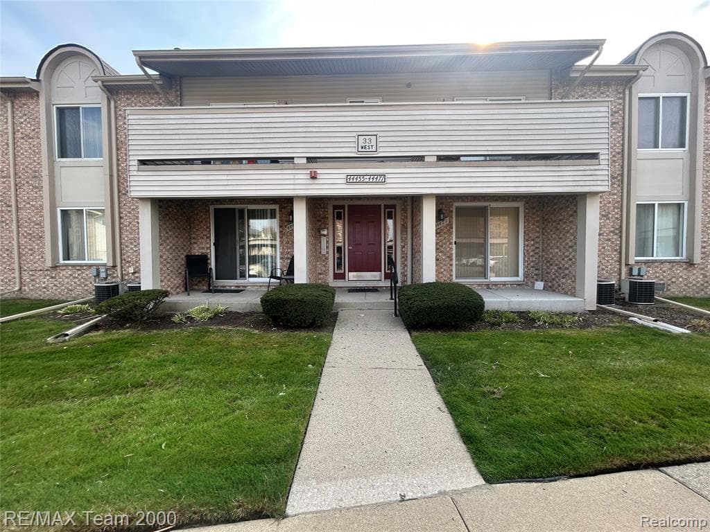 44455 SAVERY DR. 119