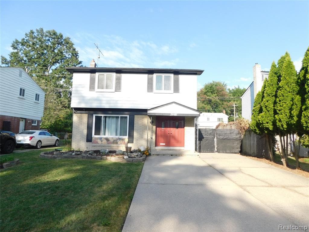 29915 Everett Street