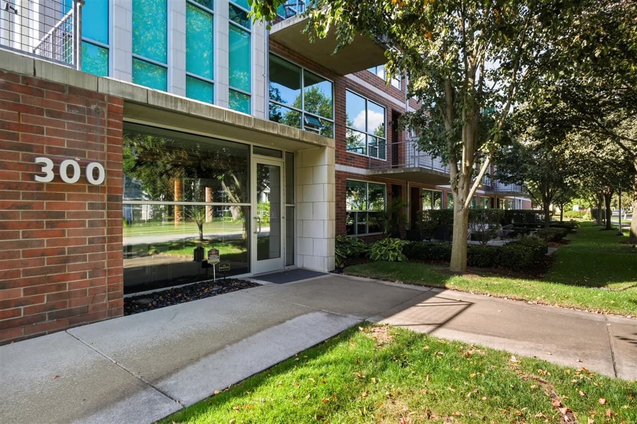 300 Hamilton Street 201