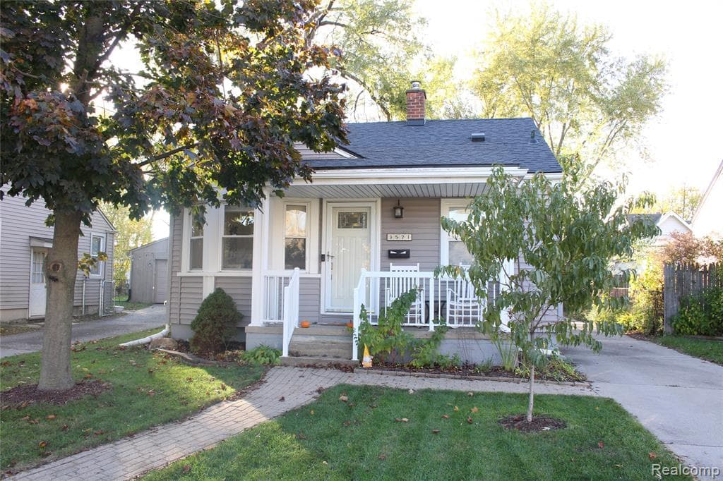 3571 Buckingham Avenue