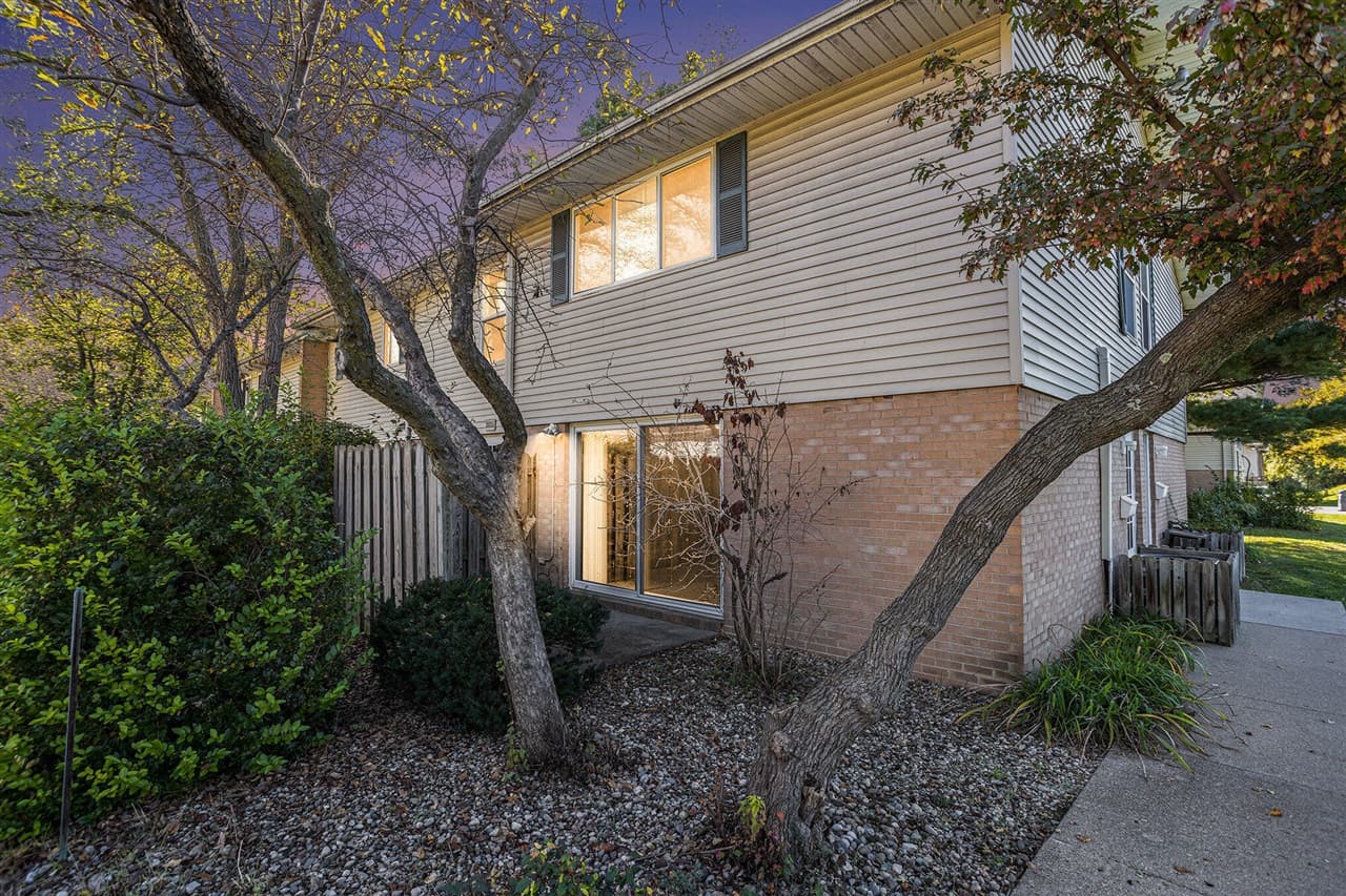 3659 Kenbrooke Court