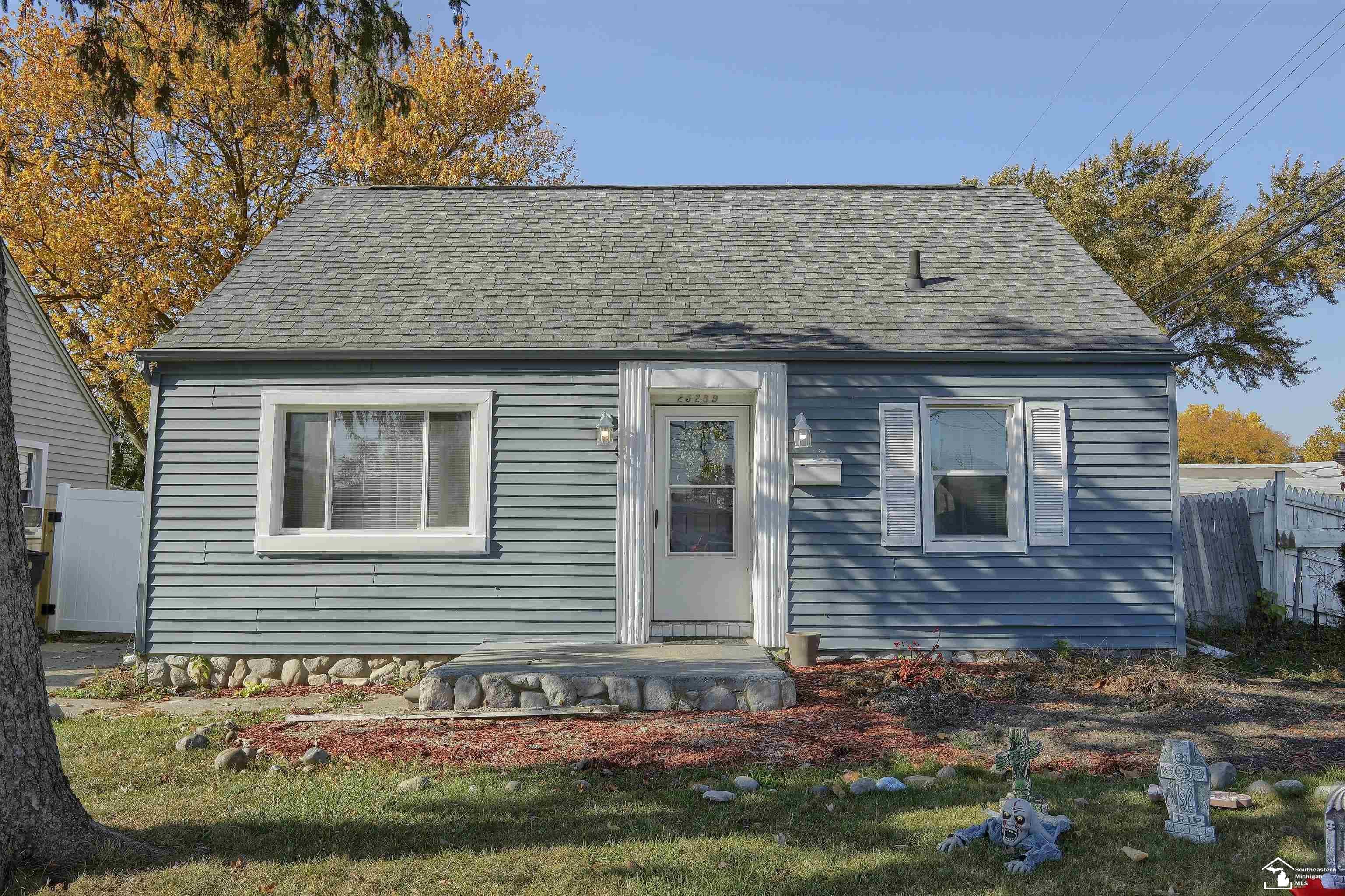 25289 Packard Street