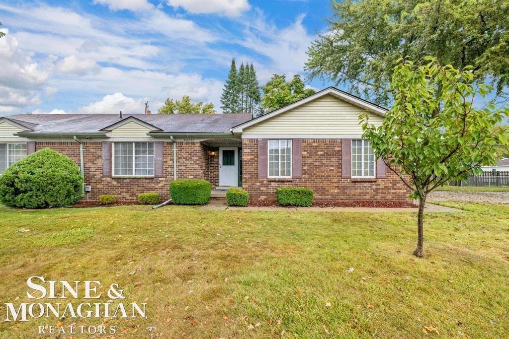 22727 Shoreview Court