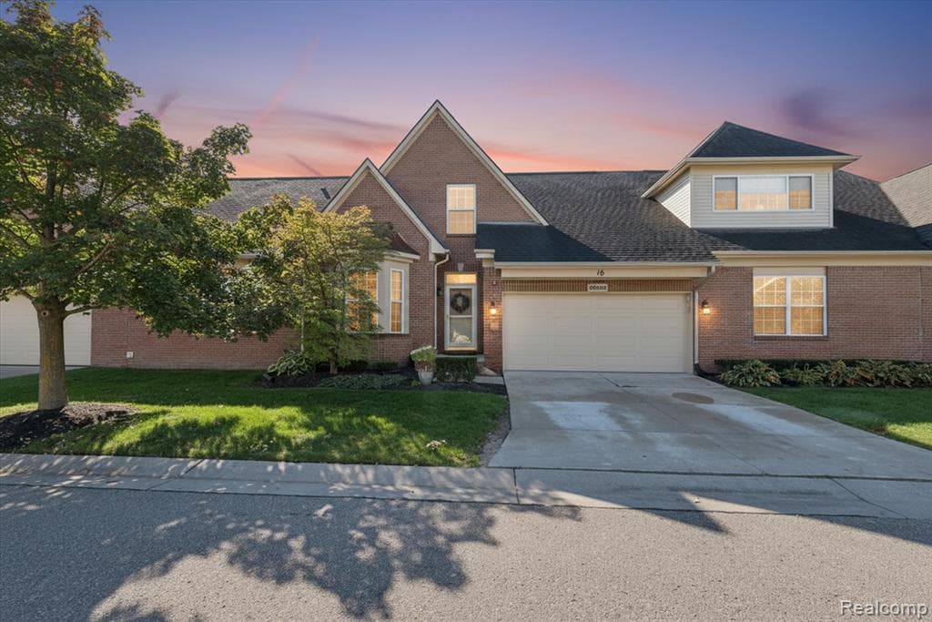 48551 Oak Bridge Drive