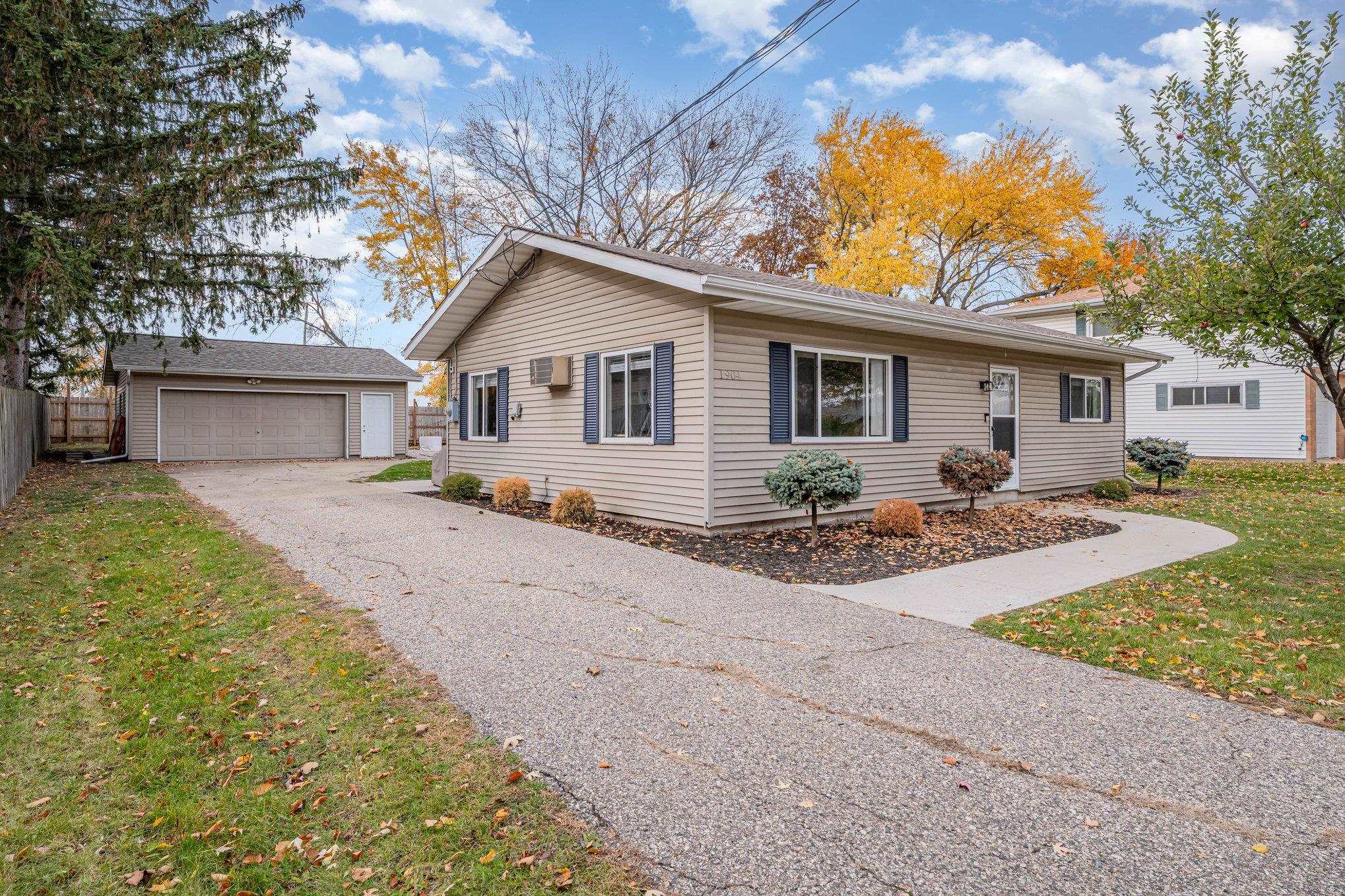 1904 S Johnson Street