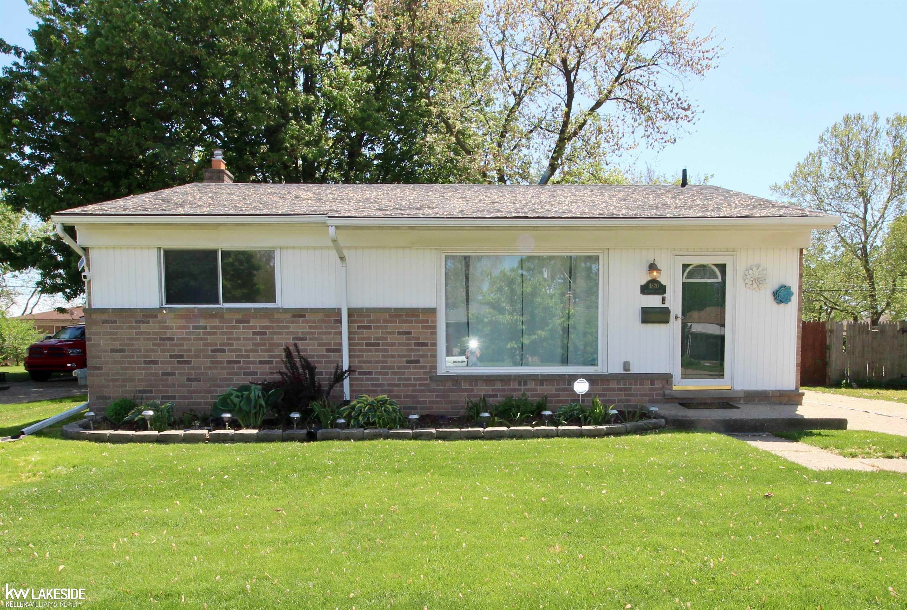 11820 Mckinley Drive