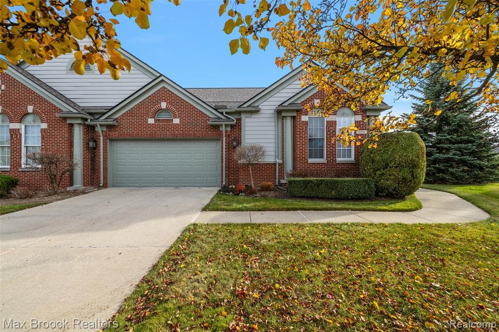 16956 Sycamore Court