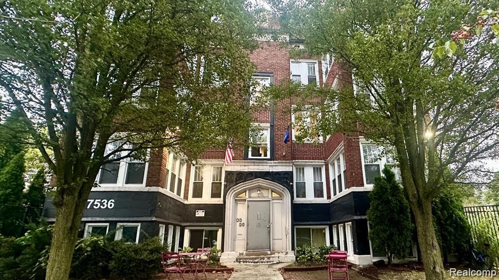 7536 Dunedin # 6 Street