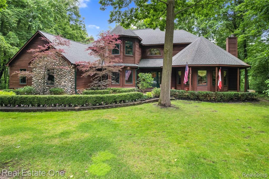 2300 Canyon Ridge Drive