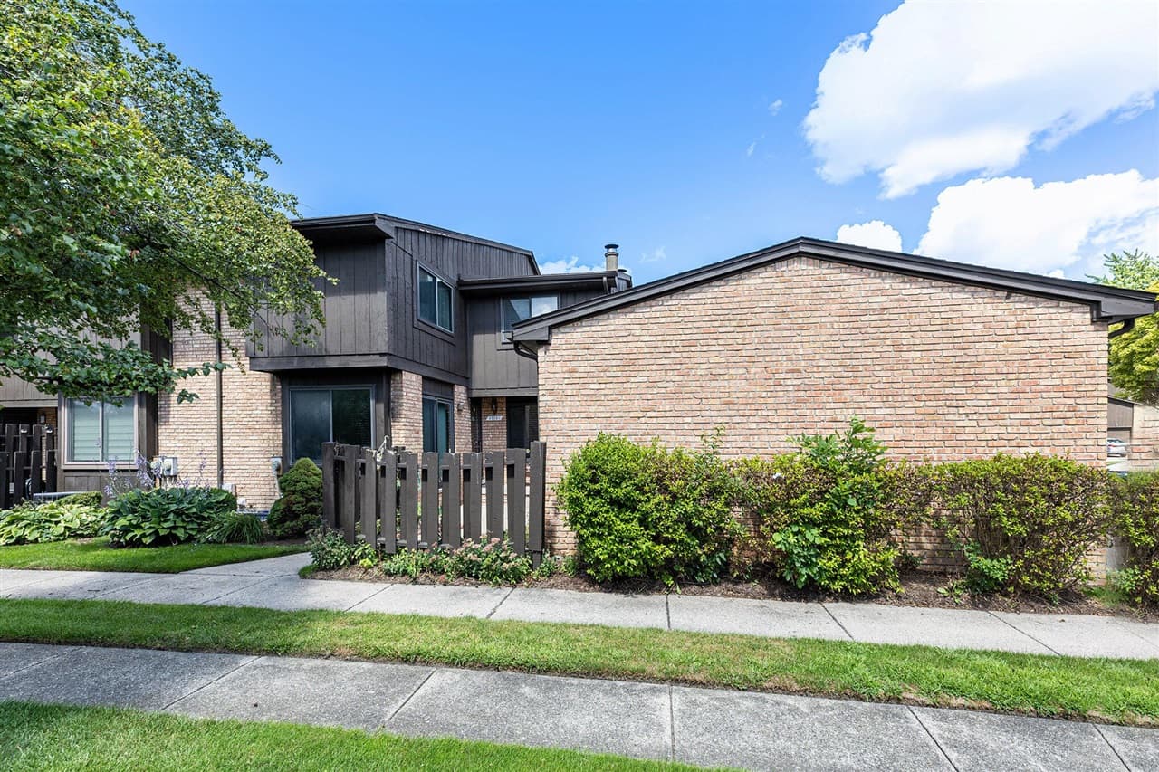 37331 Clubhouse Drive