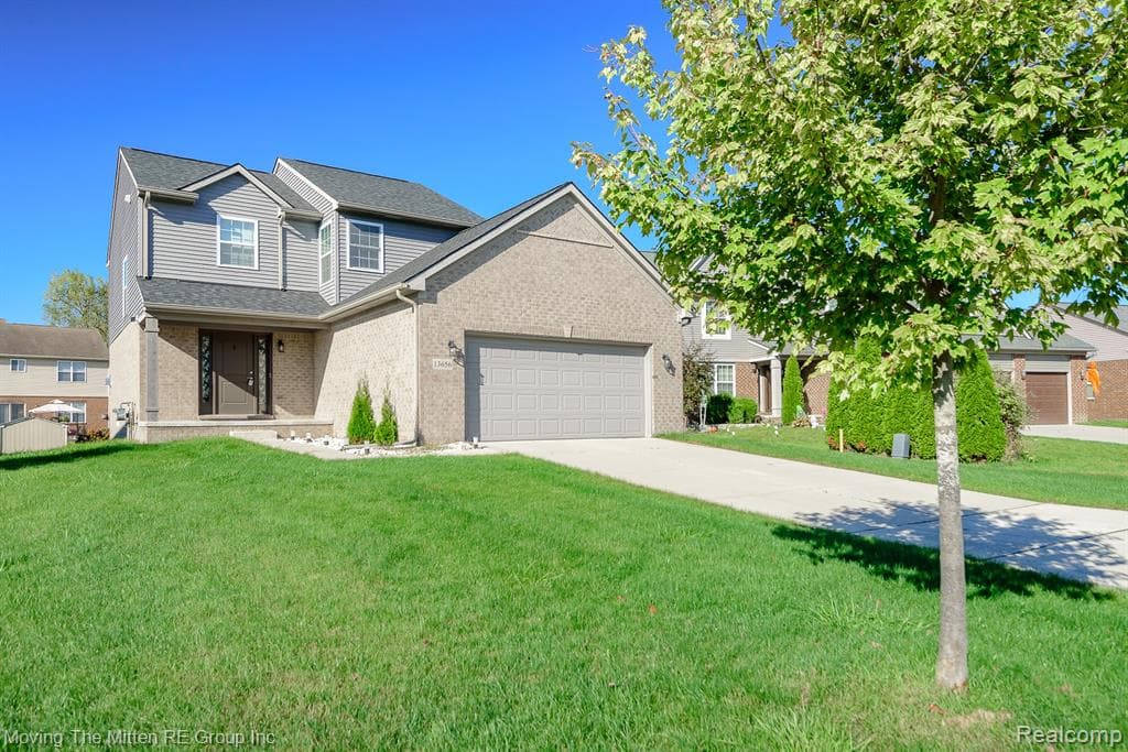 13656 Cambridge Court