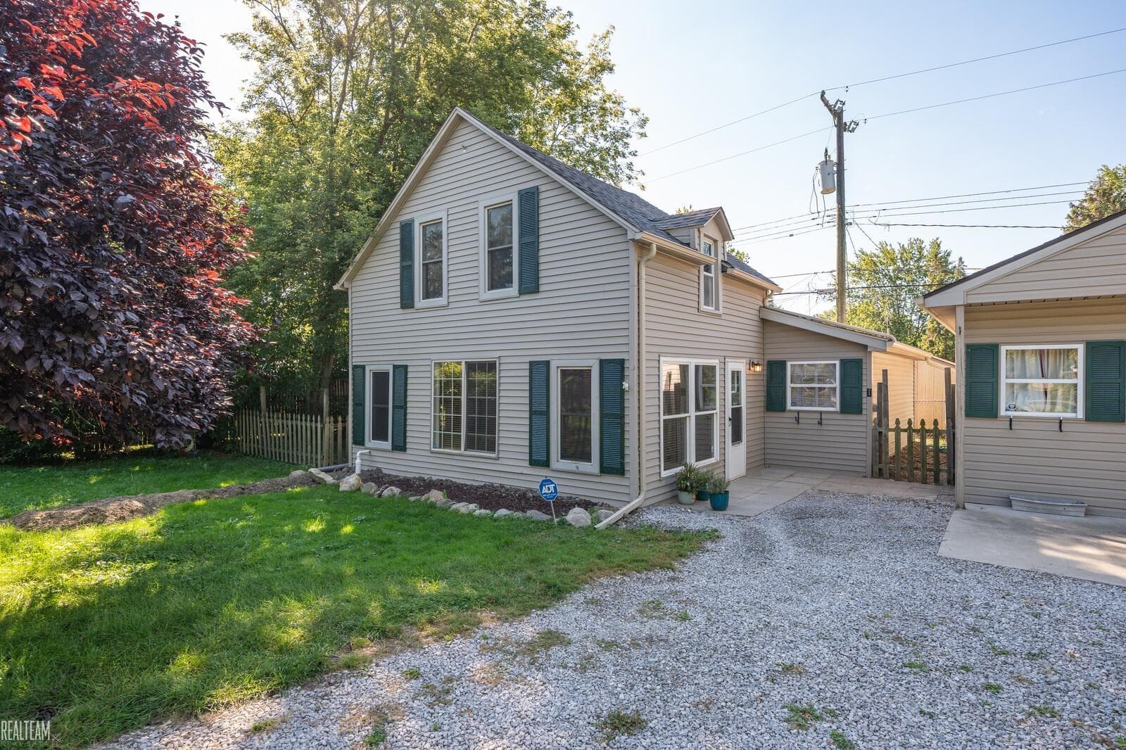 20550 Vermander Avenue