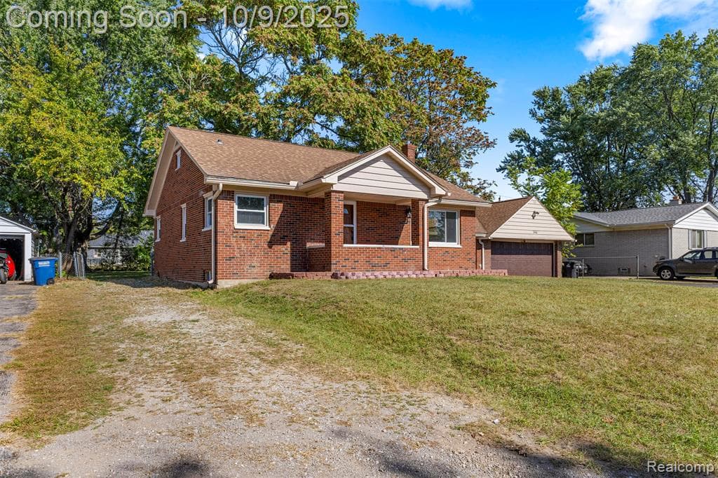 35408 Farragut Avenue