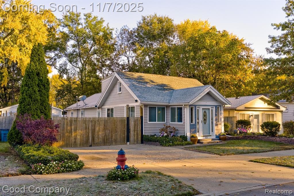 525 E Lewiston Avenue