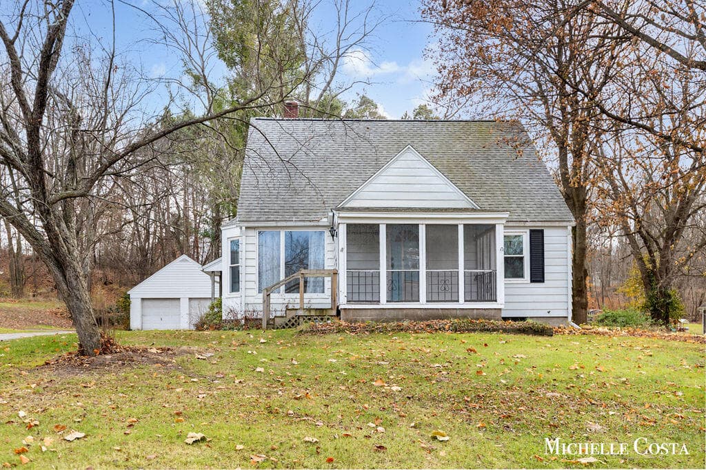 13100 Grand River Drive