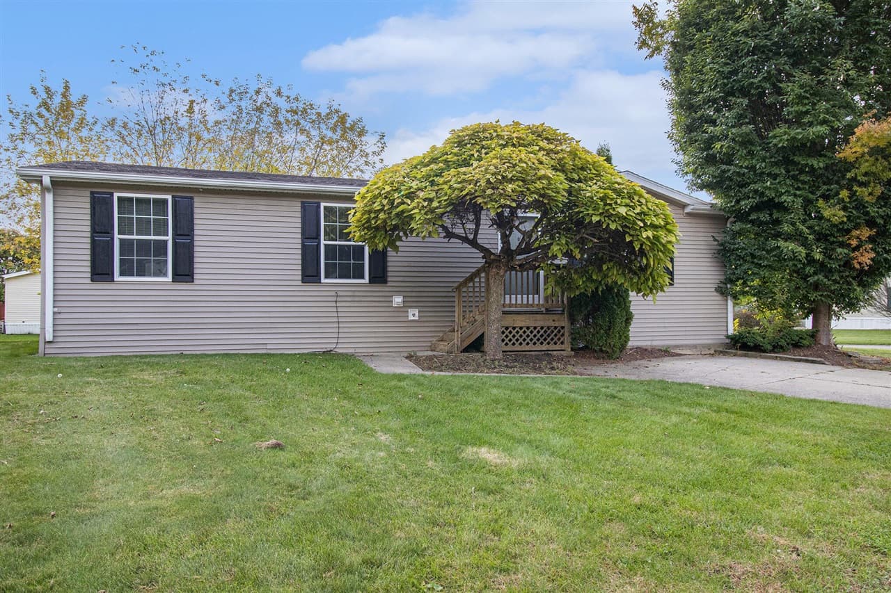 3301 Clubhouse Court