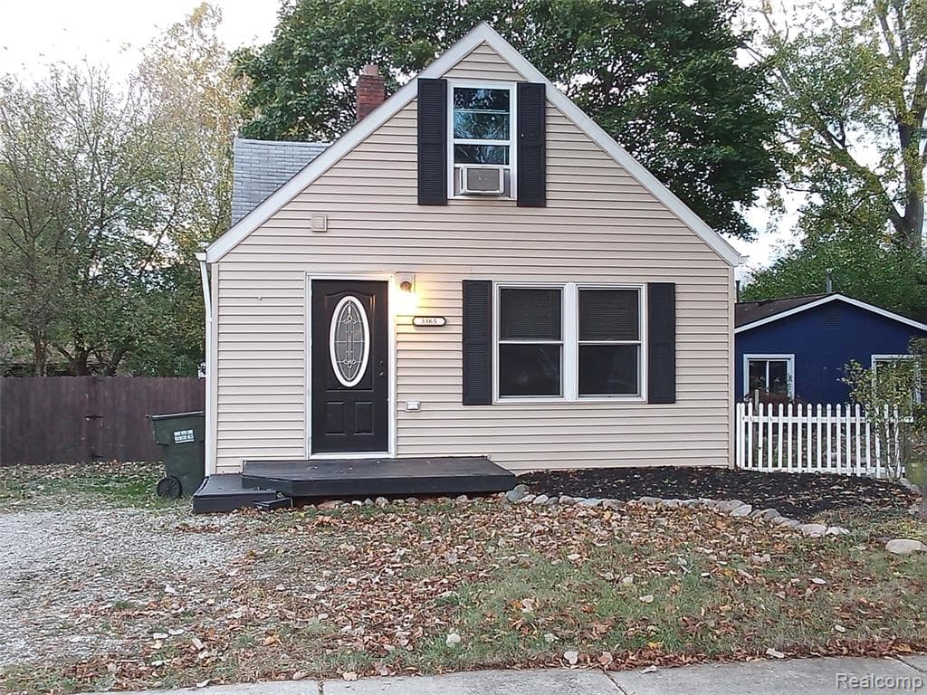 3365 BATHURST Avenue