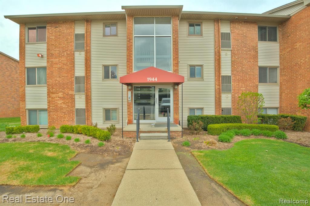 1944 KLINGENSMITH Road 41