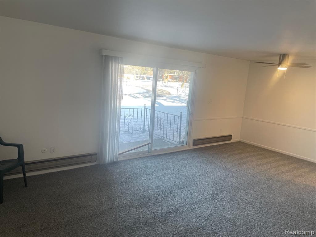 1824 Colonial Village Way 2