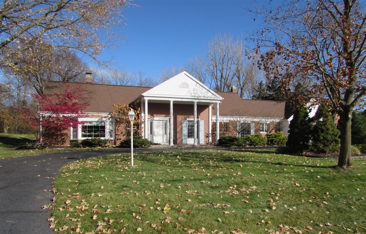 1852 N Walmont Drive