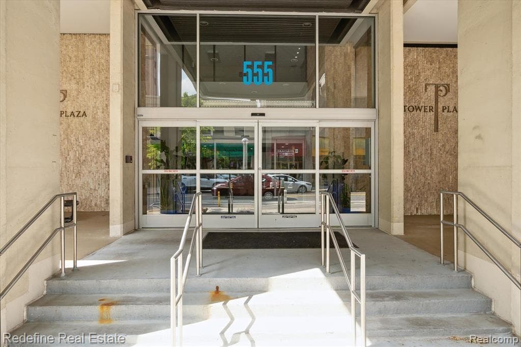 555 E William Street 14A