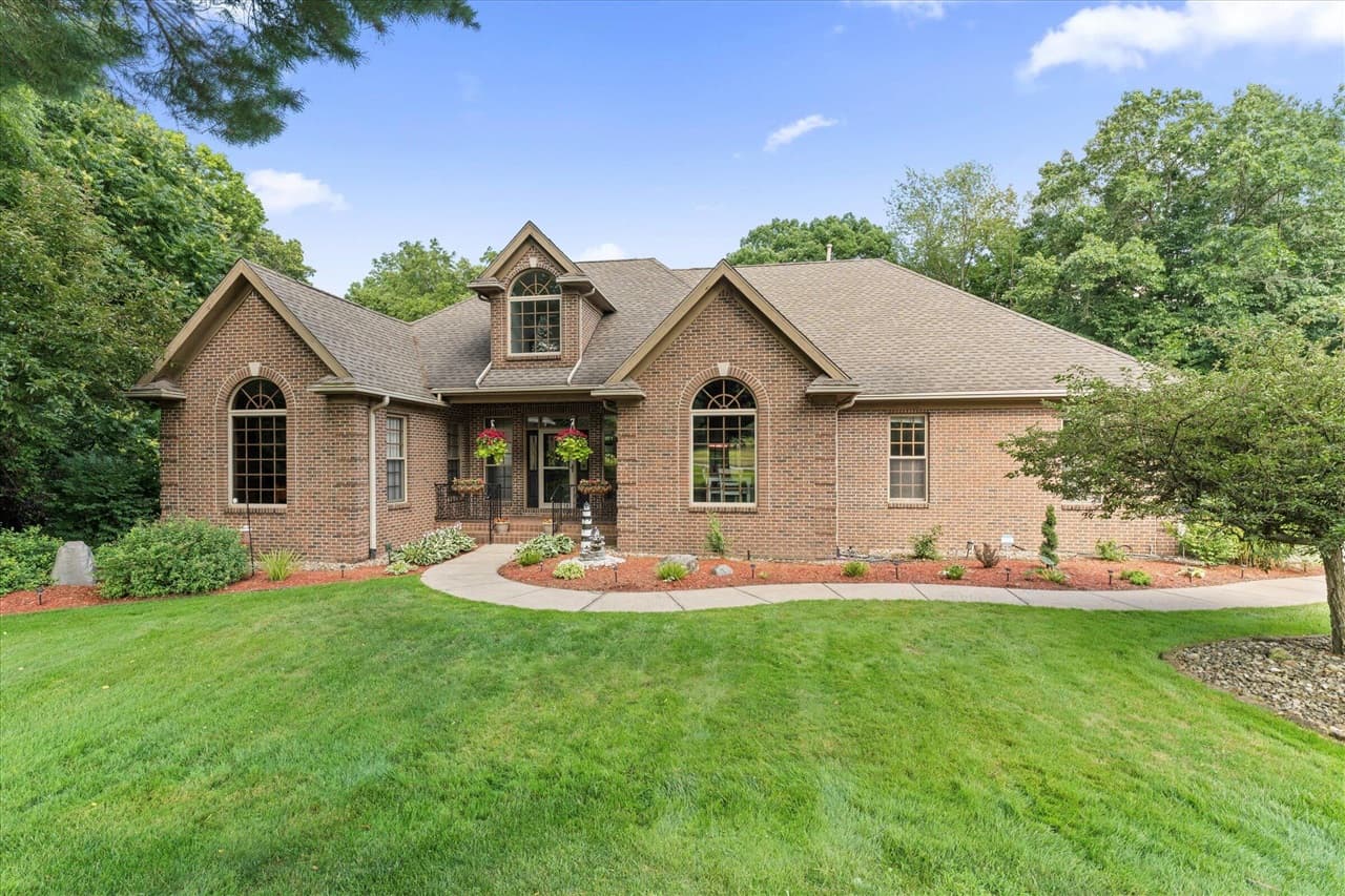 1695 Signal Point Drive