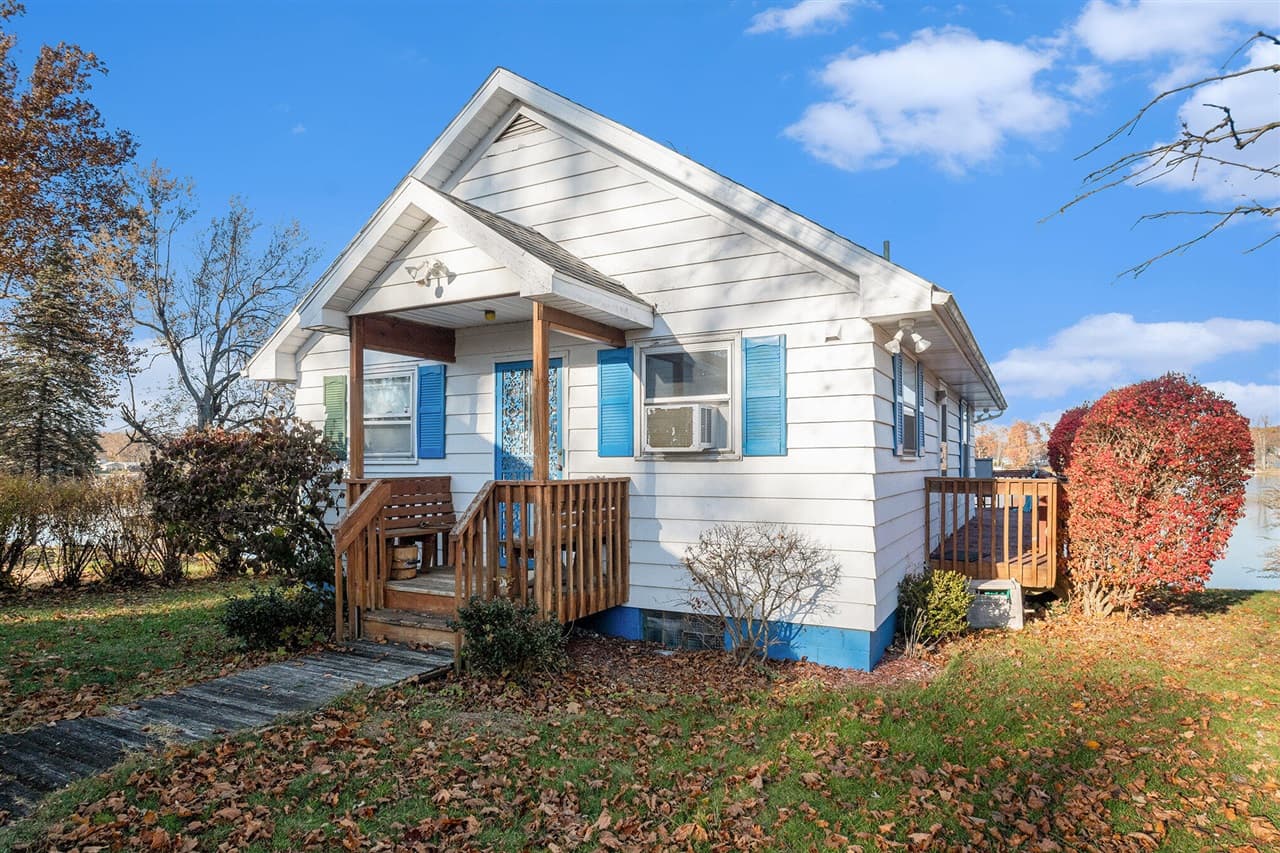 24998 Lake Shore Drive