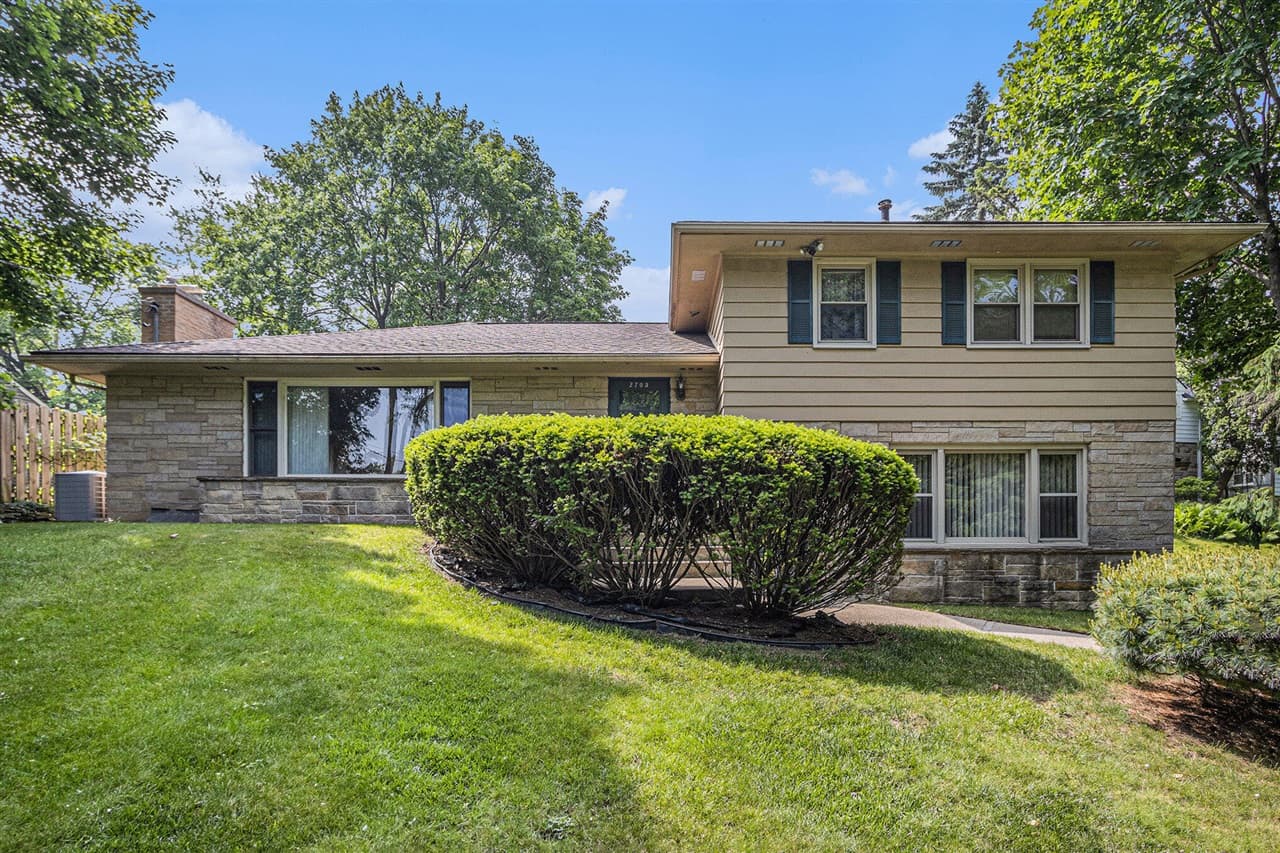 2705 Bronson Boulevard