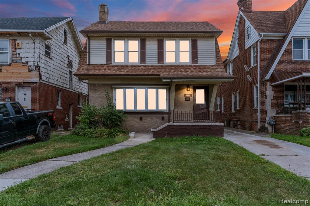 2681 Burlingame Street