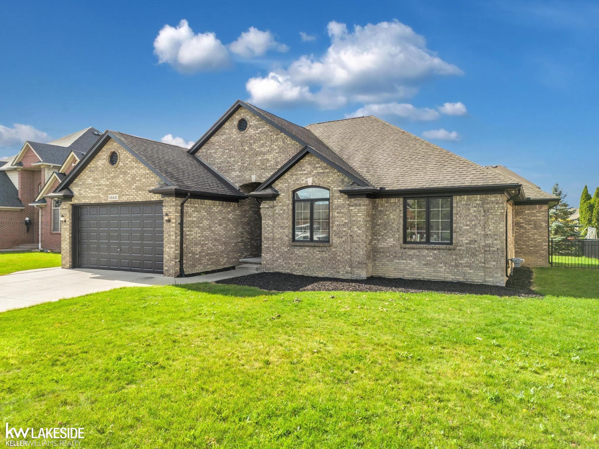 45431 Pentwater Drive